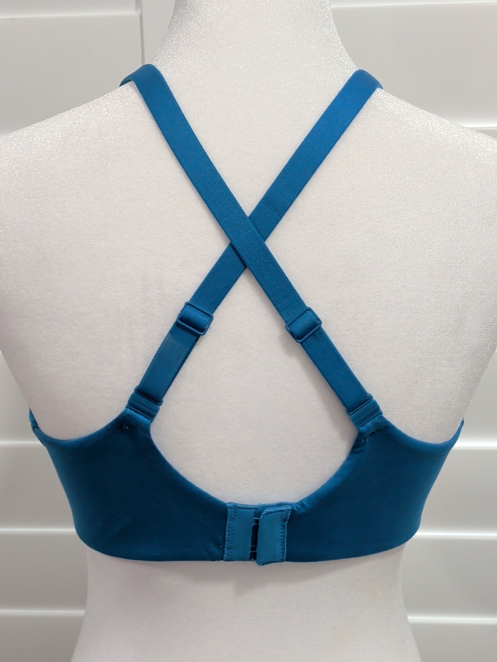 Victoria's Secret Teal Blue Smooth Lace-Trim Bra - Picture 5 of 6